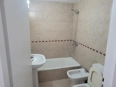 Mono Ambiente 38 m2 Contra Frente con Balcón