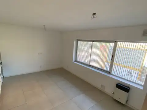 Santa Fe 3300, Piso 01