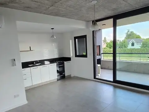 Departamento en Alquiler con 1 cochera