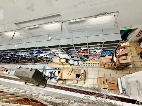 AV CASEROS  al 2000