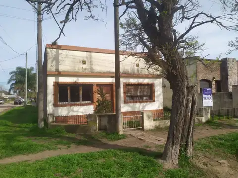 Quinta - Venta - Argentina, Lobos - Fortunato J. Diaz 900