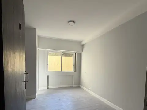 Rojas 1400, Piso 1