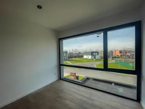 Casa en Alquiler en Puertos - Acacias, USD 1.900