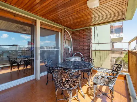 Departamento en Venta de 6 ambientes