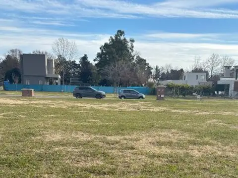 Terreno en Venta en Barrio Villa Rosa, USD 36.000