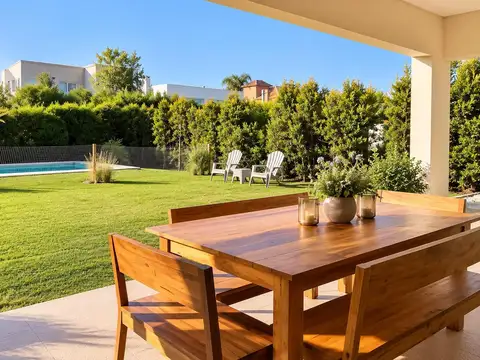 EXCELENTE CASA CON PILETA | APTO CREDITO | LOS ALISOS