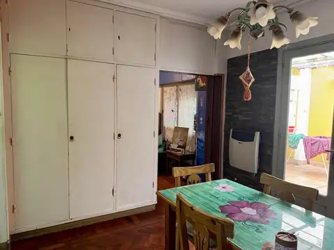 Departamento tipo casa en venta en Caballito