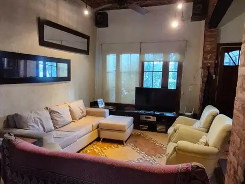 Casa en Venta con 1 cochera