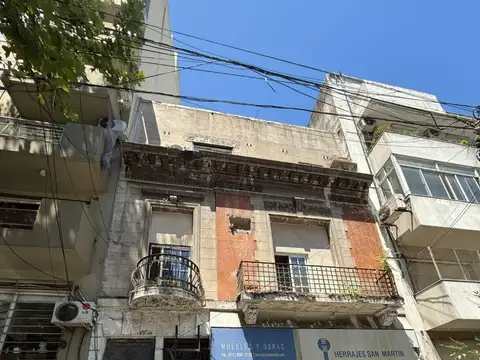 Avenida San Martín 1900, Piso PB