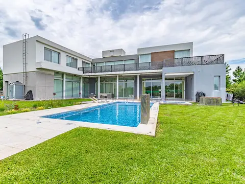 Casa en venta en Country Terravista General Rodriguez