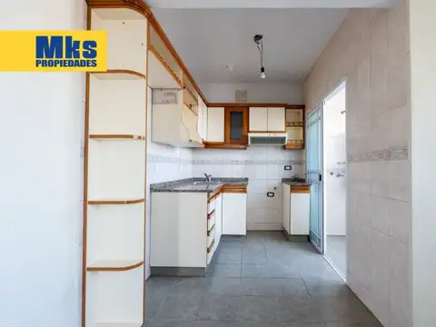 Departamento 4 ambientes con 2 baños