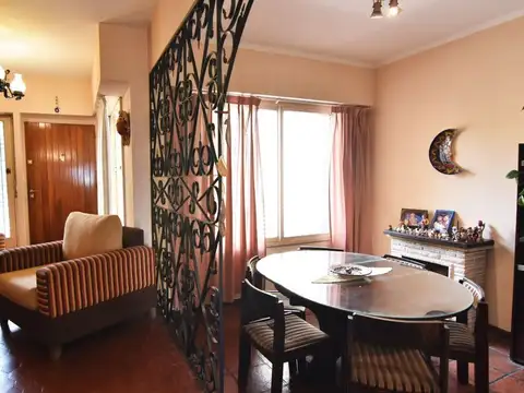 Depto Tipo Casa en Venta de 3 dormitorios
