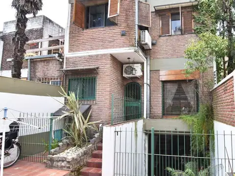 VENTA CASA DUPLEX 4 AMBS ITUZAINGO NORTE PARQUE