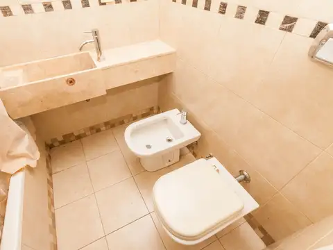 Departamento 4 ambientes con 2 baños