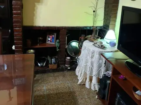 Casa en Venta en Castelar, USD 190.000