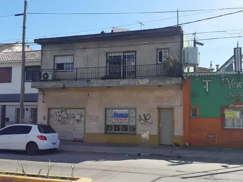 VIVIENDA CON LOCAL