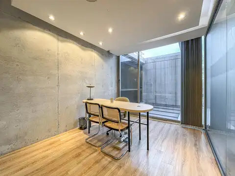 Oficina en piso exclusivo en el corazón de Aldea