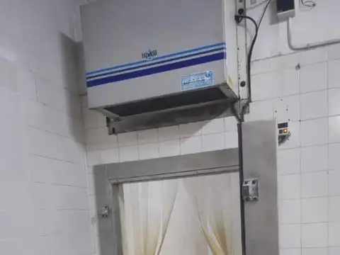 Galpon en Venta en Las Avenidas, USD 270.000