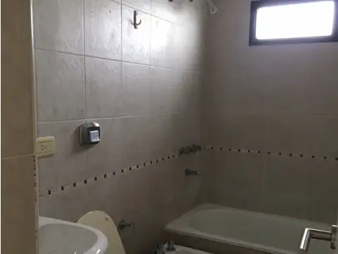 2 ambientes con cochera en alquiler