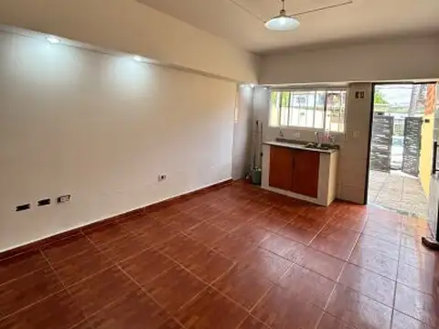 Depto Tipo Casa en Alquiler de 3 ambientes