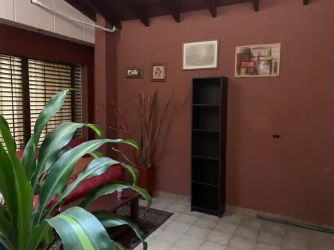Depto Tipo Casa en Venta en Villa del Parque, USD 215.000