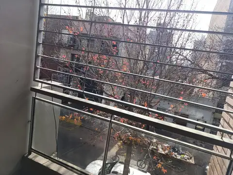 3 De Febrero 2400