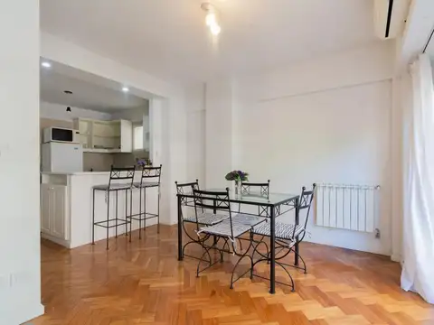 Alquilo Temporario en Recoleta. Departamento de 2 Ambientes al frente con balcón. Hasta 2 Personas.