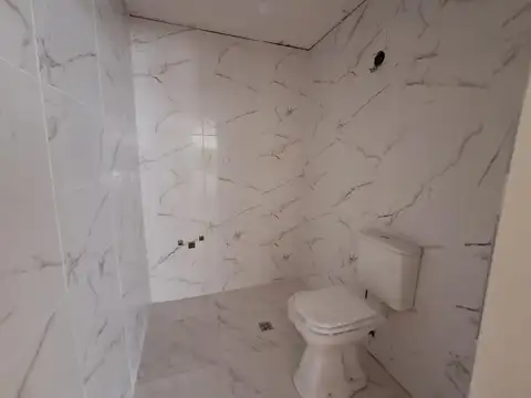 Local en Venta en Mataderos, USD 290.000