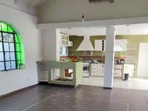 Local en Venta en City Bell, USD 280.000