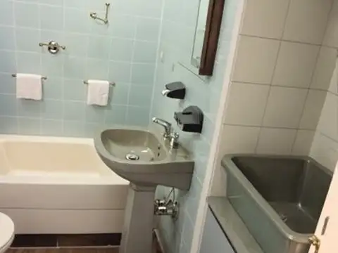 Depto Tipo Casa en Venta 40 años