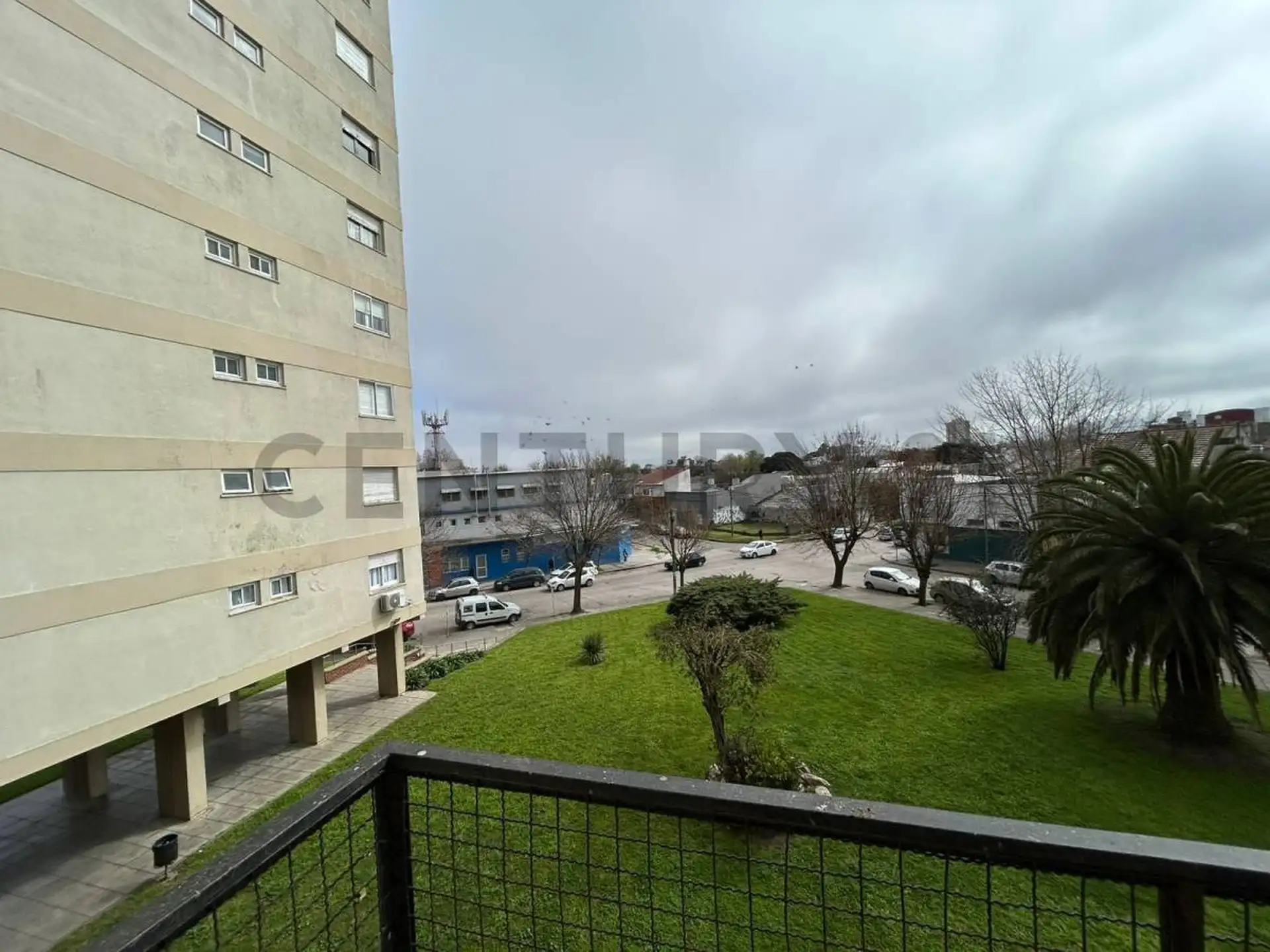 Departamento de 4 Ambientes con Balcón – Villa Primera