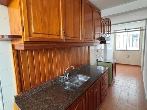 Tucuman Sur 200, Piso 4