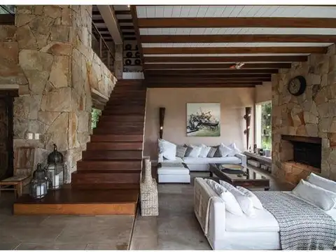 Casa en Venta en Manantiales, USD 3.900.000