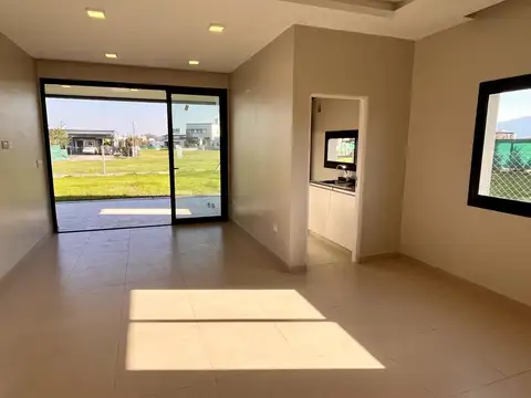 Casa en Country Viento Sur