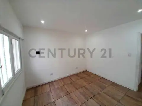 Giacobini 2481 , Piso 0