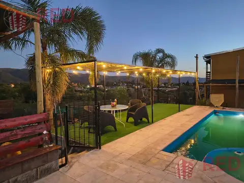 Complejo 2 Casas y 2 Cabañas en venta - Valle Hermoso