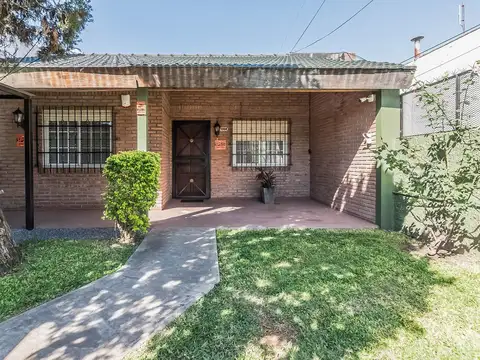 Casa en Venta 3 ambientes en José Leon Suarez/Gral. San Martin