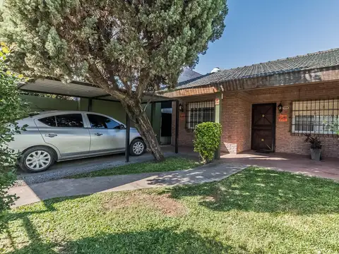 Casa 3 ambientes con 1 baño