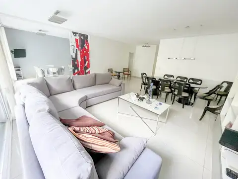 VENTA PISO DE 4 AMBIENTES C/COCHERA EN PALERMO