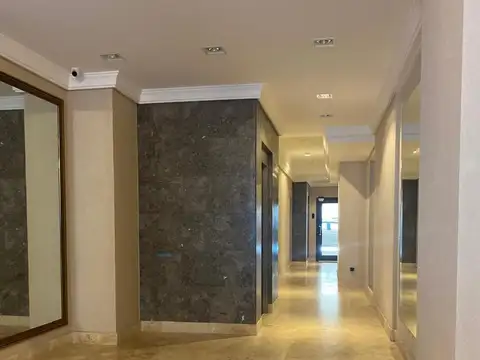 Cocheras en venta en Flores