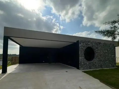 CASA EN VENTA ESCOBAR