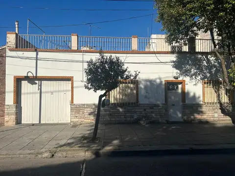 Casa - Venta - Argentina, Vicente López - FRENCH 1396