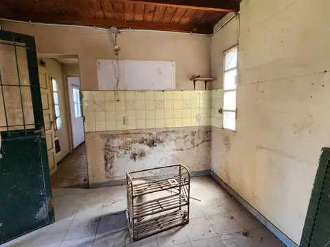 Casa en Alquiler con 2 cocheras