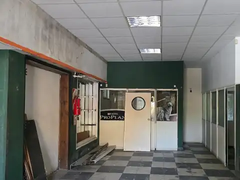LOCAL CON CONSTRUCCIÓN A LA VENTA - CENTRO CAÑUELAS