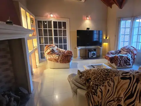 Casa en Venta en Belén de Escobar, USD 185.000