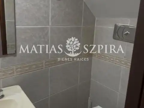 Casa 4 ambientes con 2 baños