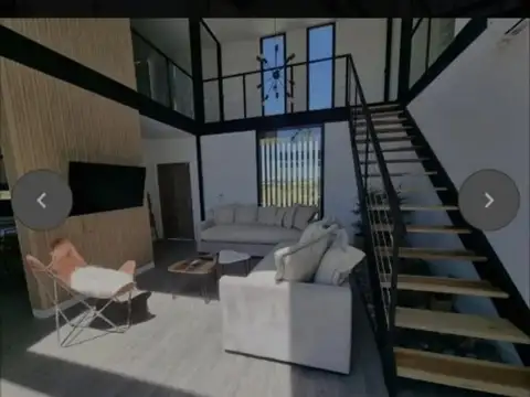 Casa en Venta con 4 cocheras