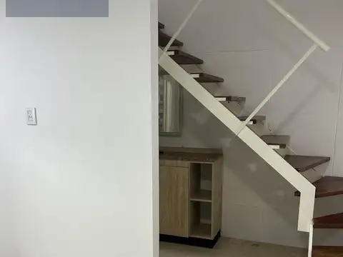Depto Tipo Casa en Venta de 2 ambientes