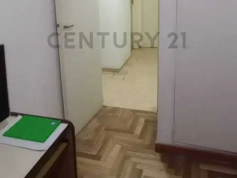 Departamento 5 ambientes con 2 baños