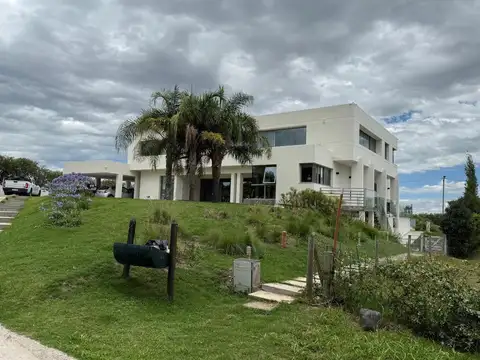 Casa en Venta en El Tipal, Chicoana